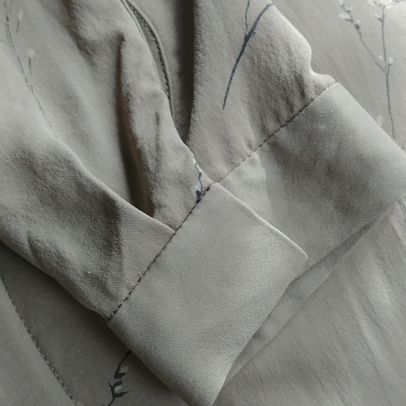 LAST CHANCE Babaton silk blouse - Picture 11 of 16